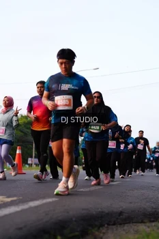 Runner Photo 4864901