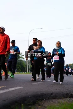 Runner Photo 4865058