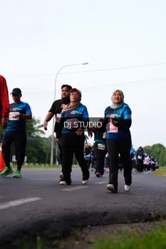 Runner Photo 4865064