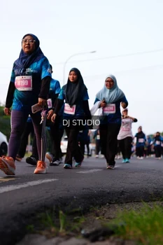 Runner Photo 4865459