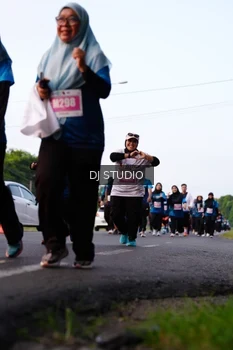 Runner Photo 4865496