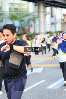 Runner Photo 4865672