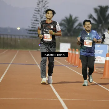 Runner Photo 4865715