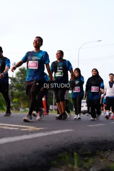 Runner Photo 4865729