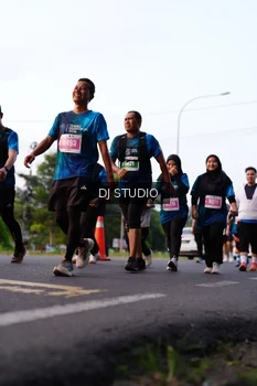 Runner Photo 4865730