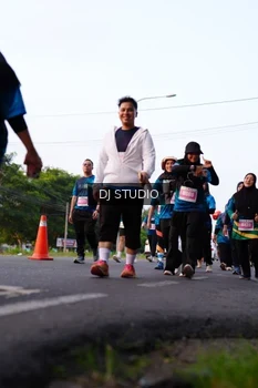 Runner Photo 4865792