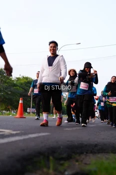 Runner Photo 4865796