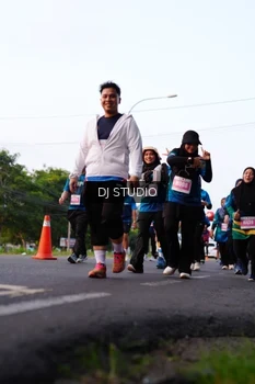 Runner Photo 4865800