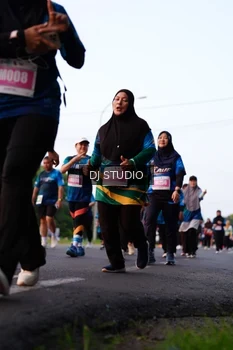 Runner Photo 4865864