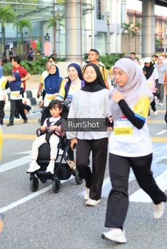 Runner Photo 4865909