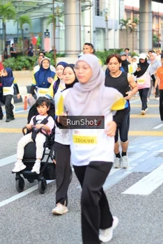 Runner Photo 4865924