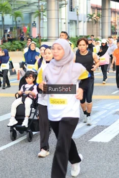 Runner Photo 4866003