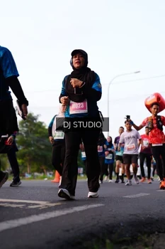 Runner Photo 4866055
