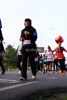 Runner Photo 4866060