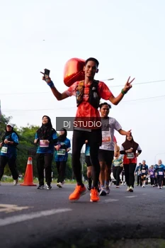 Runner Photo 4866103