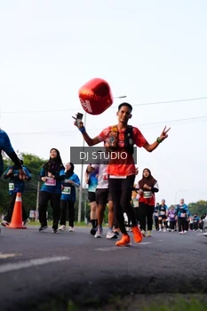 Runner Photo 4866156