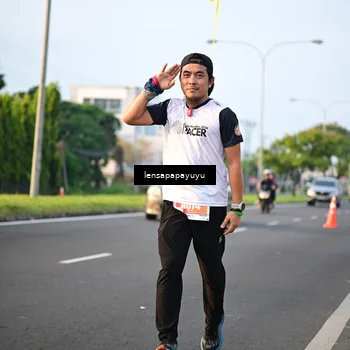 Runner Photo 4866359
