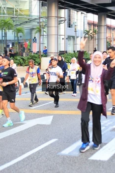 Runner Photo 4866403