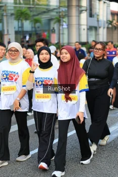 Runner Photo 4866499