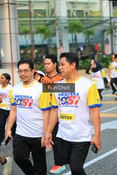 Runner Photo 4866848