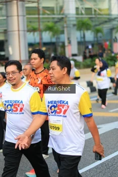 Runner Photo 4866871