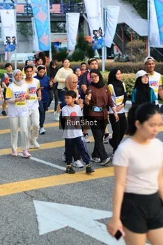 Runner Photo 4868021