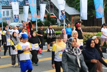 Runner Photo 4868216