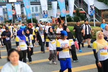 Runner Photo 4868249