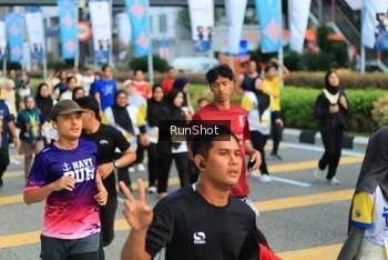 Runner Photo 4868366