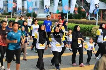 Runner Photo 4868663
