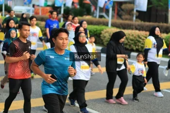 Runner Photo 4868711
