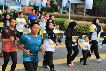 Runner Photo 4868712