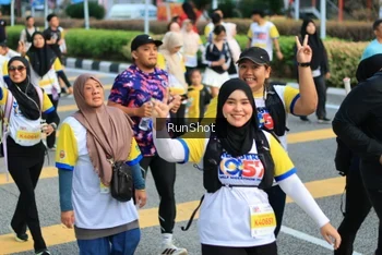 Runner Photo 4868975