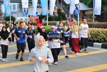 Runner Photo 4869333
