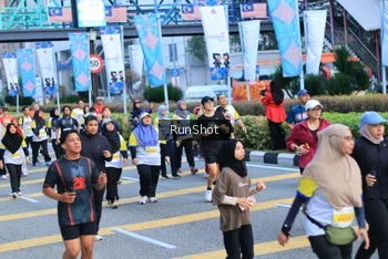 Runner Photo 4869341