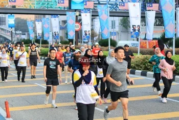 Runner Photo 4869502