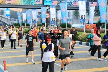 Runner Photo 4869515