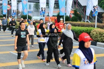 Runner Photo 4869565