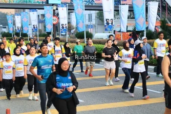 Runner Photo 4869712
