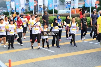 Runner Photo 4869913