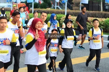 Runner Photo 4870015