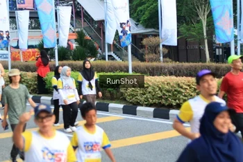 Runner Photo 4870101