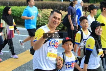 Runner Photo 4870109