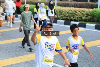 Runner Photo 4870113