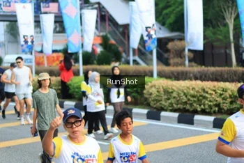 Runner Photo 4870143