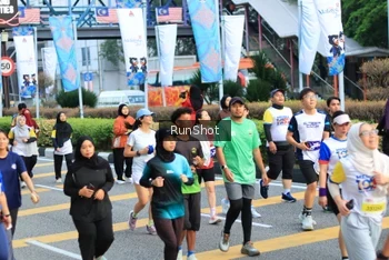 Runner Photo 4870251