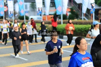 Runner Photo 4870276