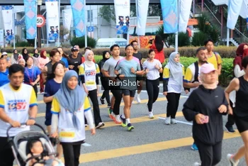 Runner Photo 4870364