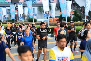 Runner Photo 4870444