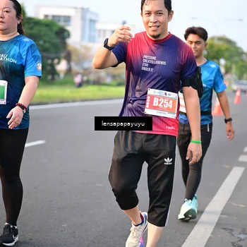 Runner Photo 4870476